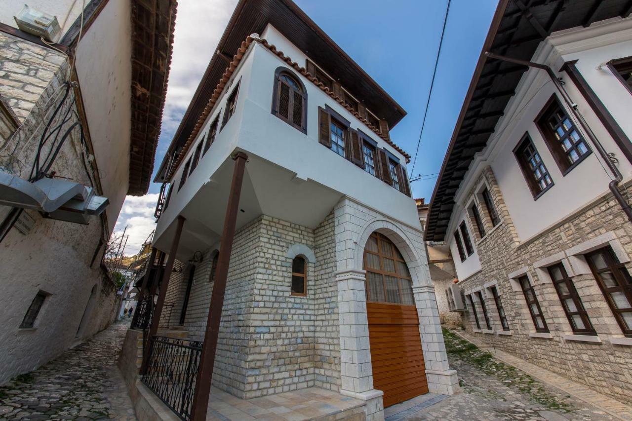 Heraklis Hotel Berat Exterior foto
