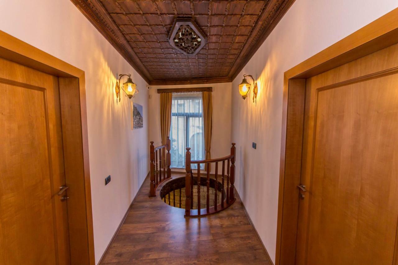 Heraklis Hotel Berat Exterior foto
